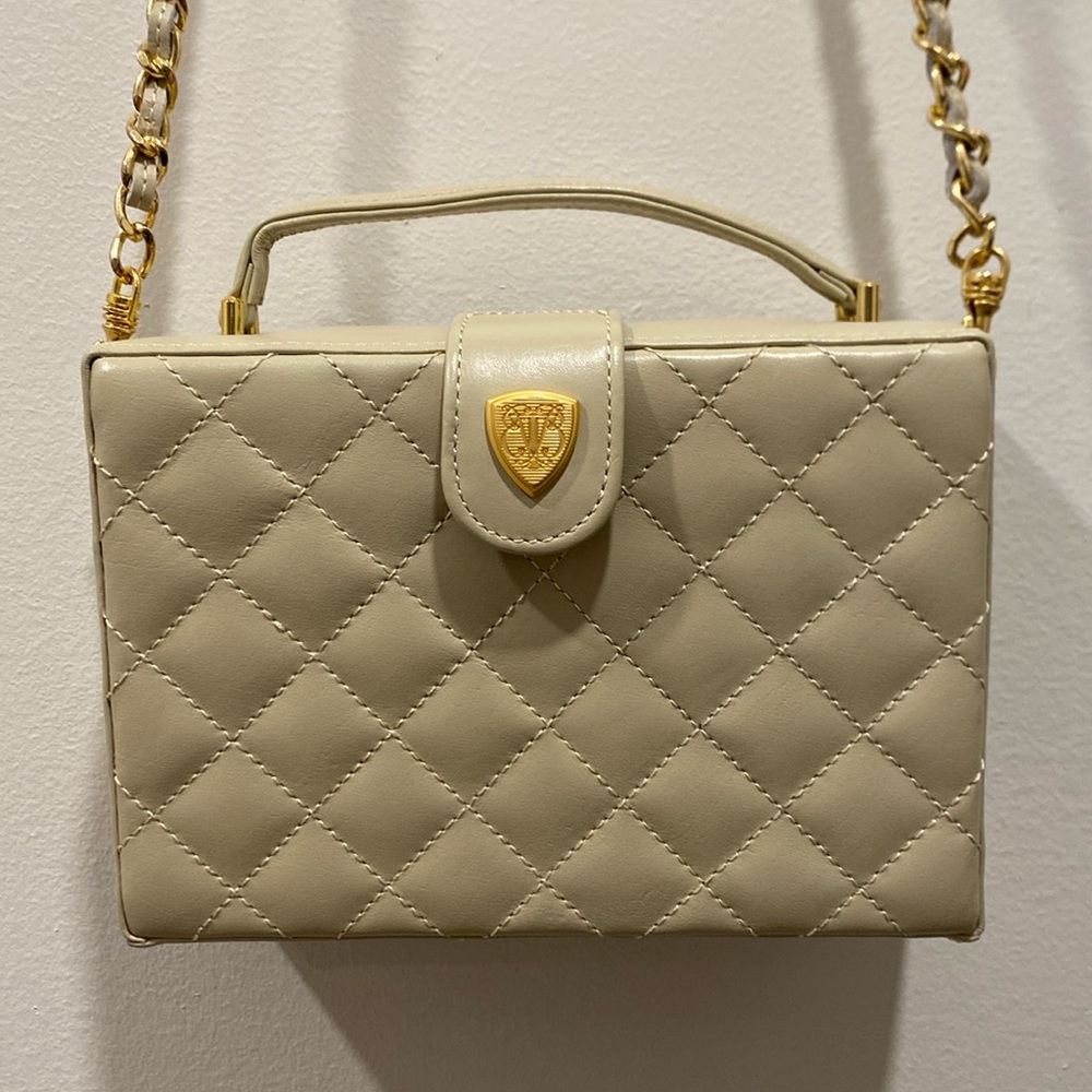 Cream/pearl leather shoulder bag with gold-braided strap